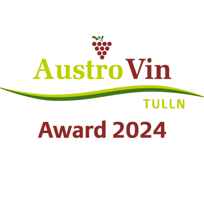 Logo Austro Vin Tulln Award 2024 con uva rossa e verde su sfondo nero.